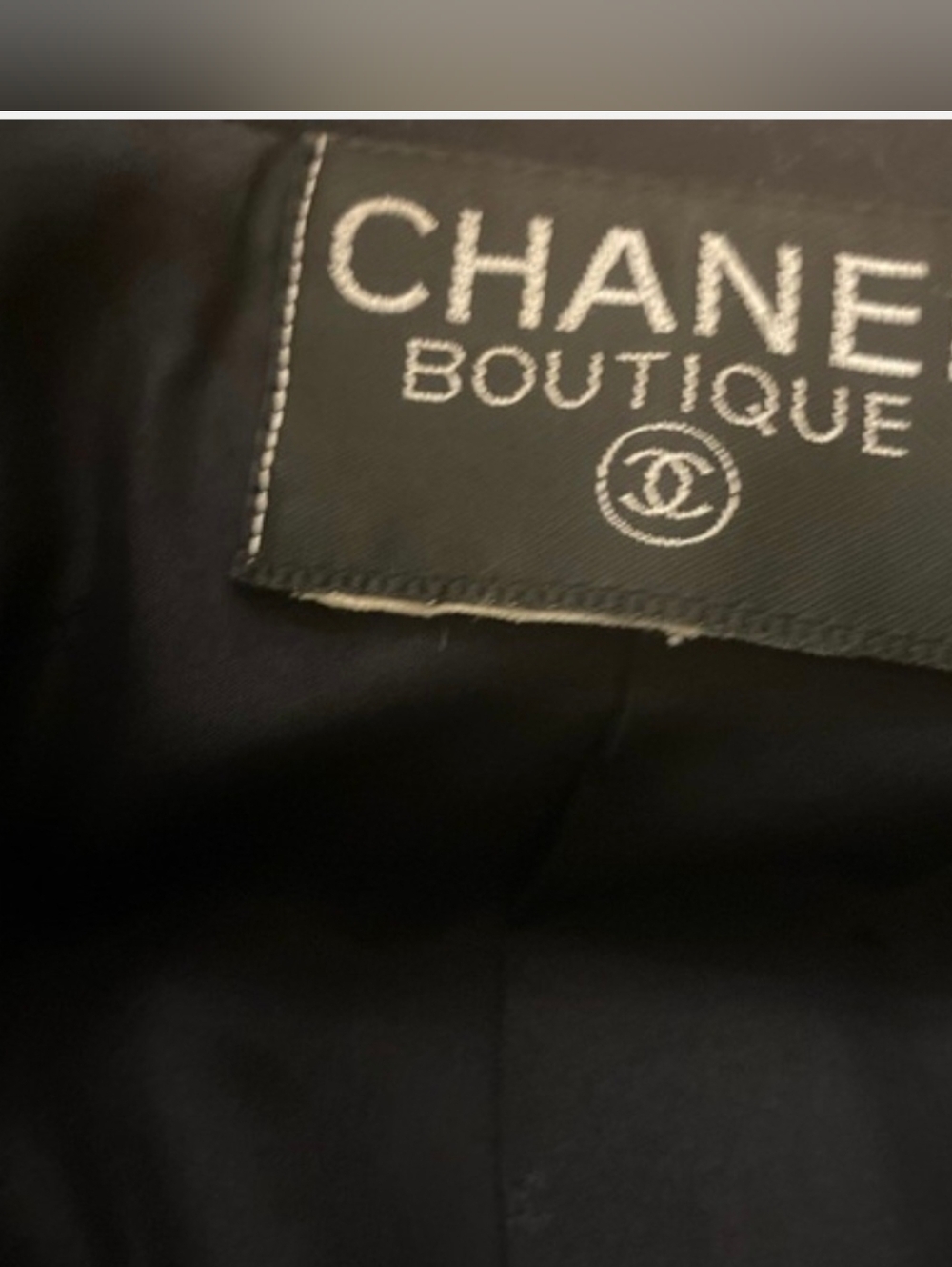 Vintage Chanel Navy Wool Blazer - Picture 4 of 16